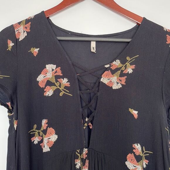 Amuse Society Flowey Black Floral Dress Size Xs - Picture 3 of 10
